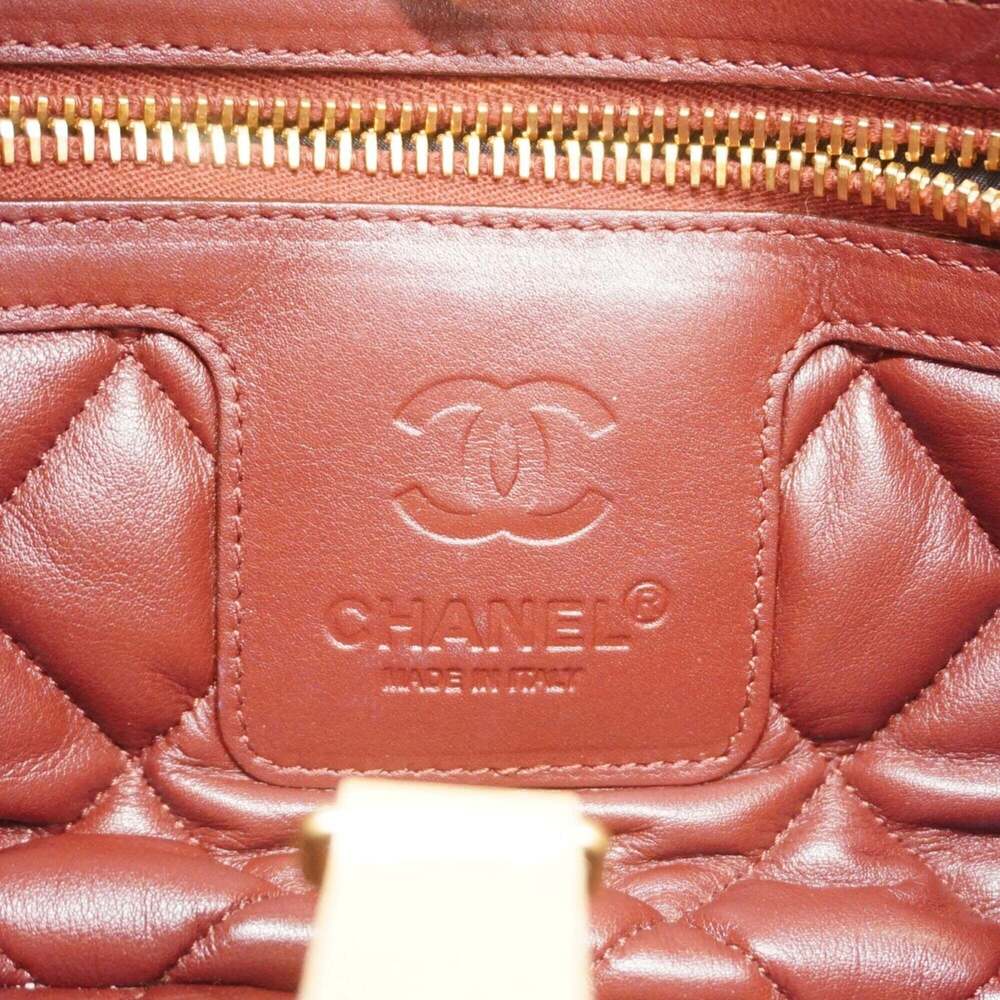 CHANEL Gold Leather Tote Bag - Picture 5 of 12